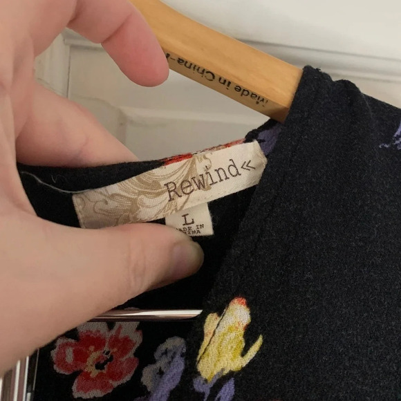 Rewind floral wrap dress - Picture 3 of 5